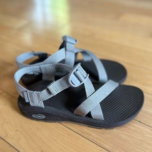 W7 z sandal